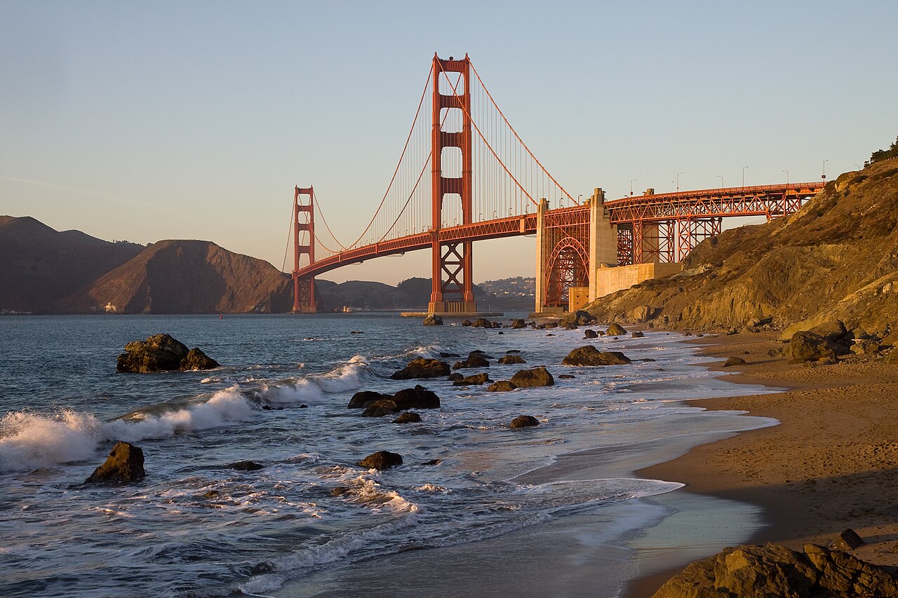 California Berupaya Selesaikan Gugatan Media